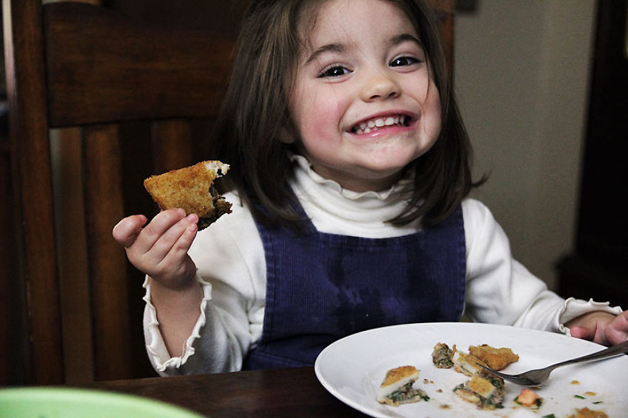 I Fed My Little Girl Meals From 195 Countries & It Was Bonkers Cute