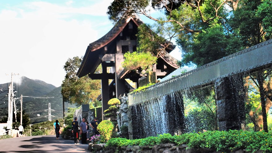 緣道觀音廟 Yuan-dao Kuan-yin Temple, Danshuei Township, Taipei County, Taiwan 緣道觀音廟 Yuan-dao Kuan-yin Temple, Danshuei Township, Taipei County, Taiwan