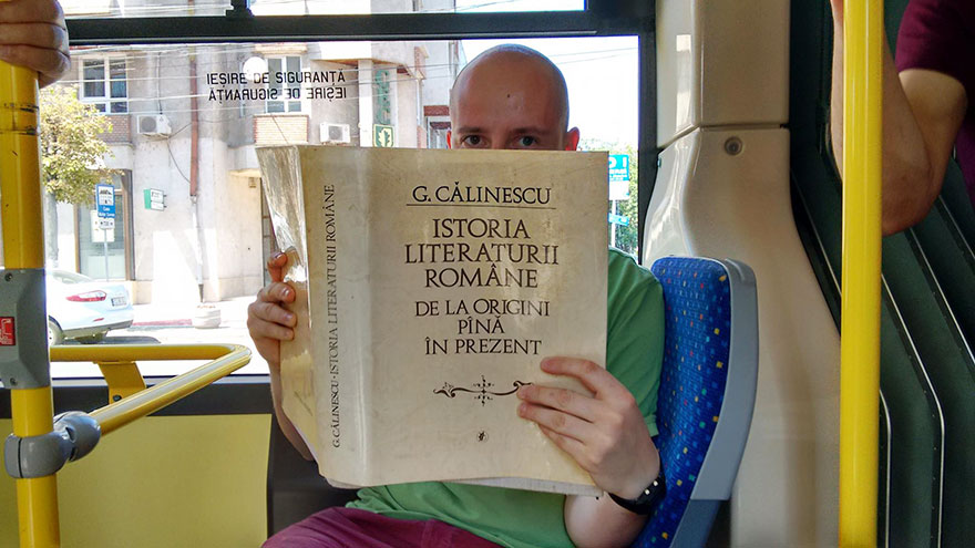 Romanian City Gives Free Bus Rides To Passengers Who Read Books Inside