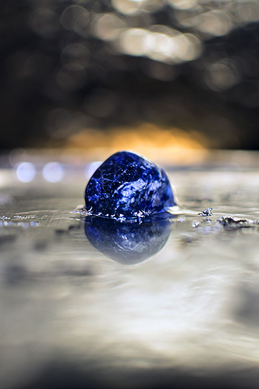 I Create Mesmerizing Images Of Gemstones That Look Like Otherworldly Objects