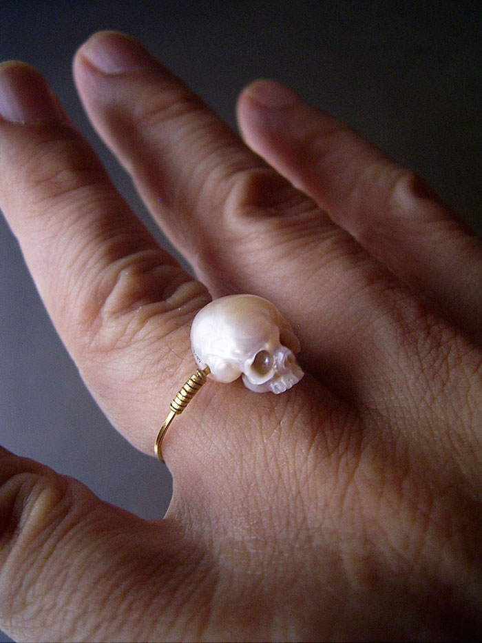 Japanese Artist Carves Pearls Into Skull Jewelry