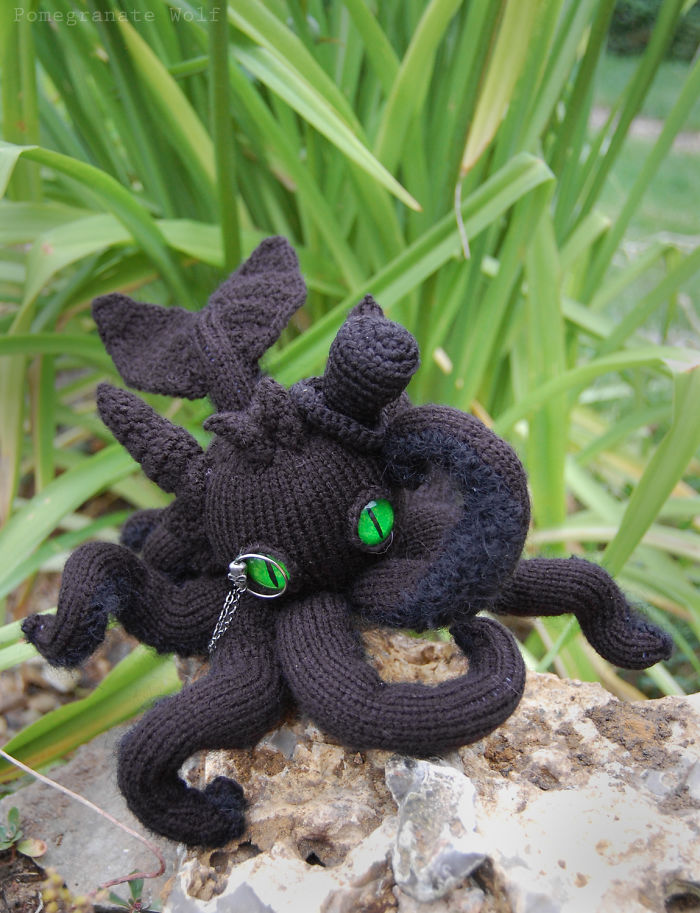 Night Furrytopus: My Knitted Monster From The Ocean’s Depths