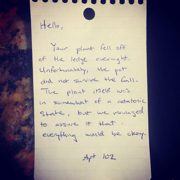 A Friend Left A Note For His Neighbor