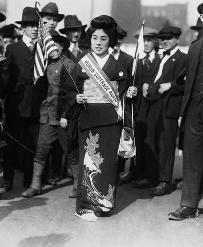 Komako Kimura, A Prominent Japanese Suffragist Marched On Fifth Avenue In New York City Demanding The Right To Vote (27 October, 1917)