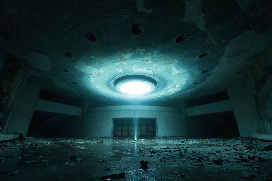 I Sneak Into Abandoned Soviet Buildings To Photograph Them Frozen In Time