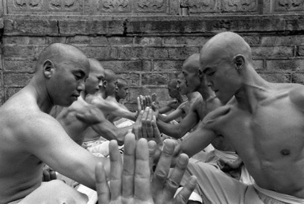 Breathtaking Images Of Shaolin Monks Training