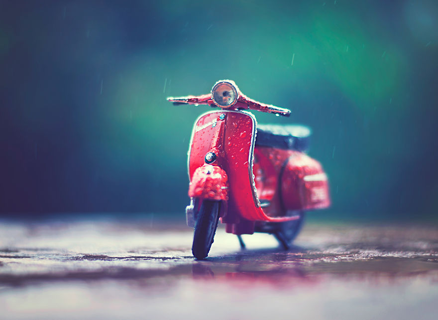 I Create Atmospheric Miniature Car Scenes That Remind Me Of My Childhood