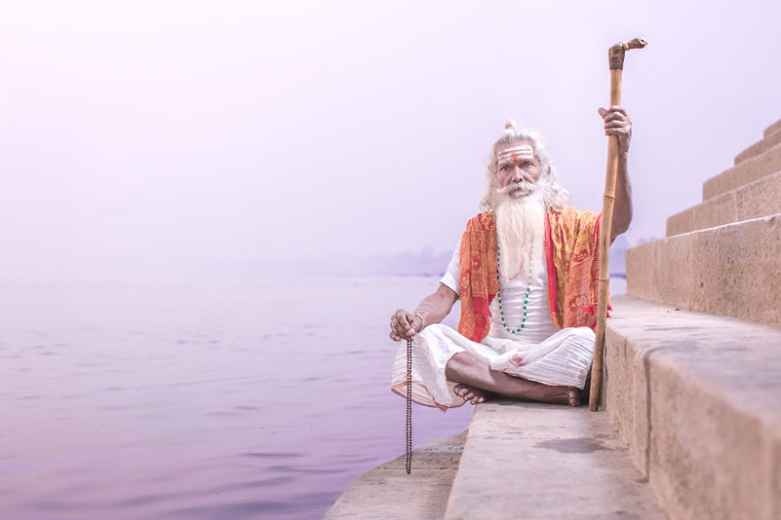 The Holy Men Of Varanasi Who Gave Up All Earthly Possessions To Seek Spiritual Liberation