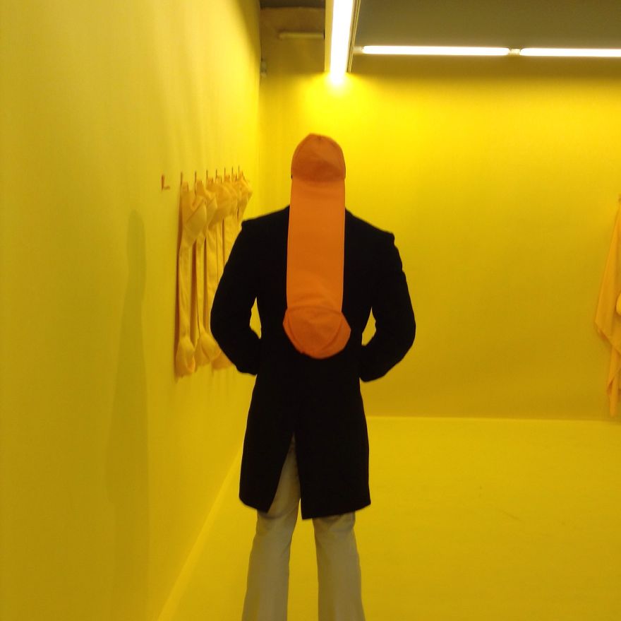 A Stranger Visited An Art Gallery, What He Discovered Will Blow You Away.