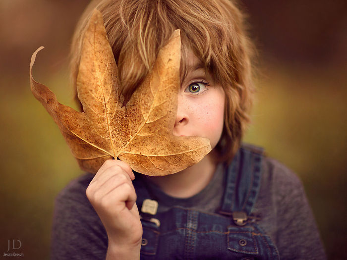 Photographer Mom Takes Magical Autumn Portraits Of Her Kids