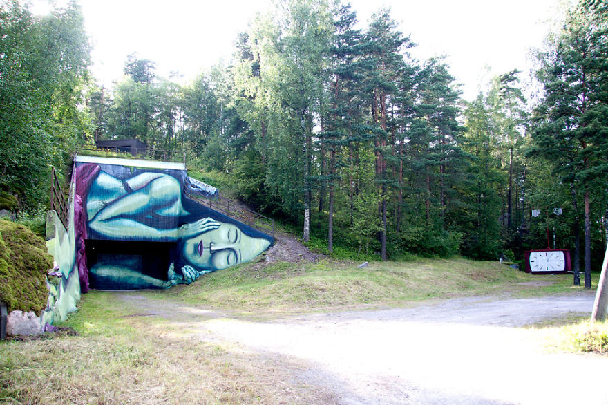 Environmental Art - Huge Sleeping Troll Girl 3d Wall Mural & Alarm Clock With Wind Chimes