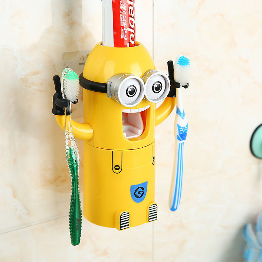 Minions Toothbrush Holder And Toothpaste Dispenser And Magnetic Brush Cup