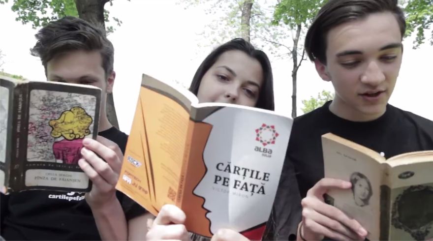 Reading Class Heroes - How High School Students Promote Reading In Romania