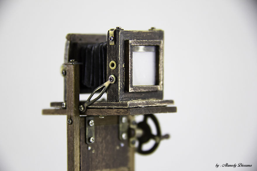 I Made A Miniature Vintage Studio Camera