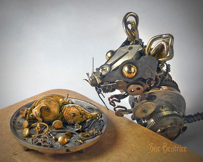 recycled-watch-parts-sculptures-vintage-antique-susan-beatrice-9