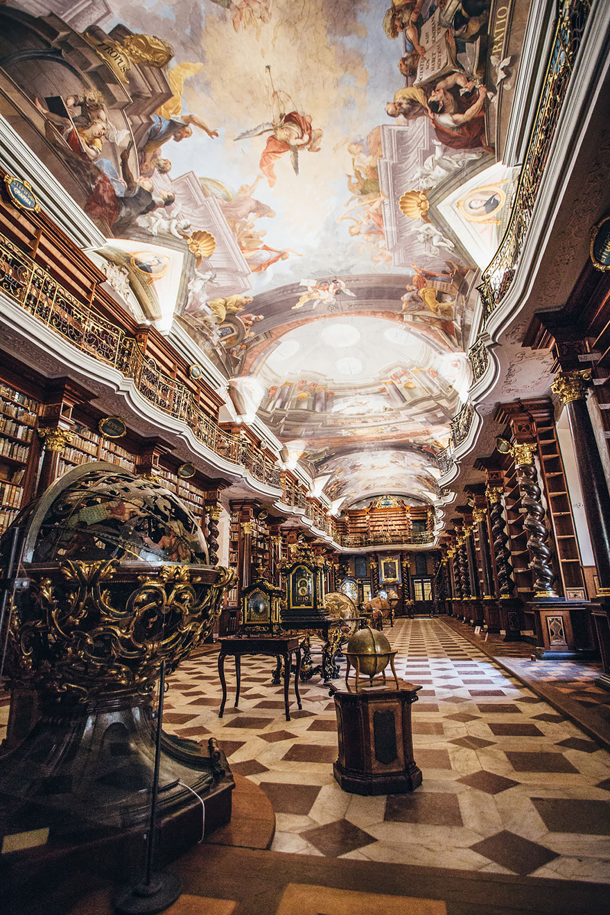 the-klementinum-national-library-czech-republic-7