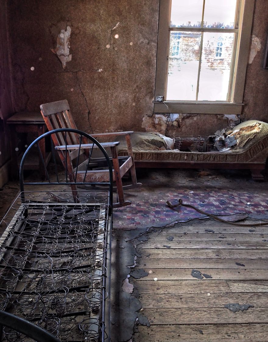 A Photographic Essay Of A Ghost Town In California