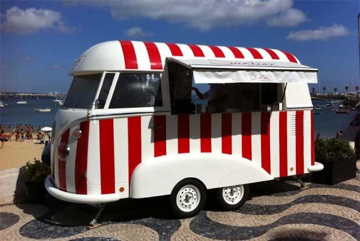 Ice Cream Truck In Lissabon
