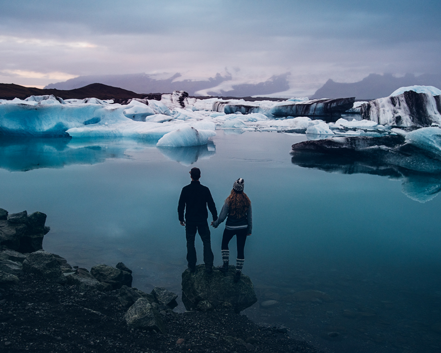 Couple Decides Not To Have A Traditional Wedding And Travels To Iceland Instead