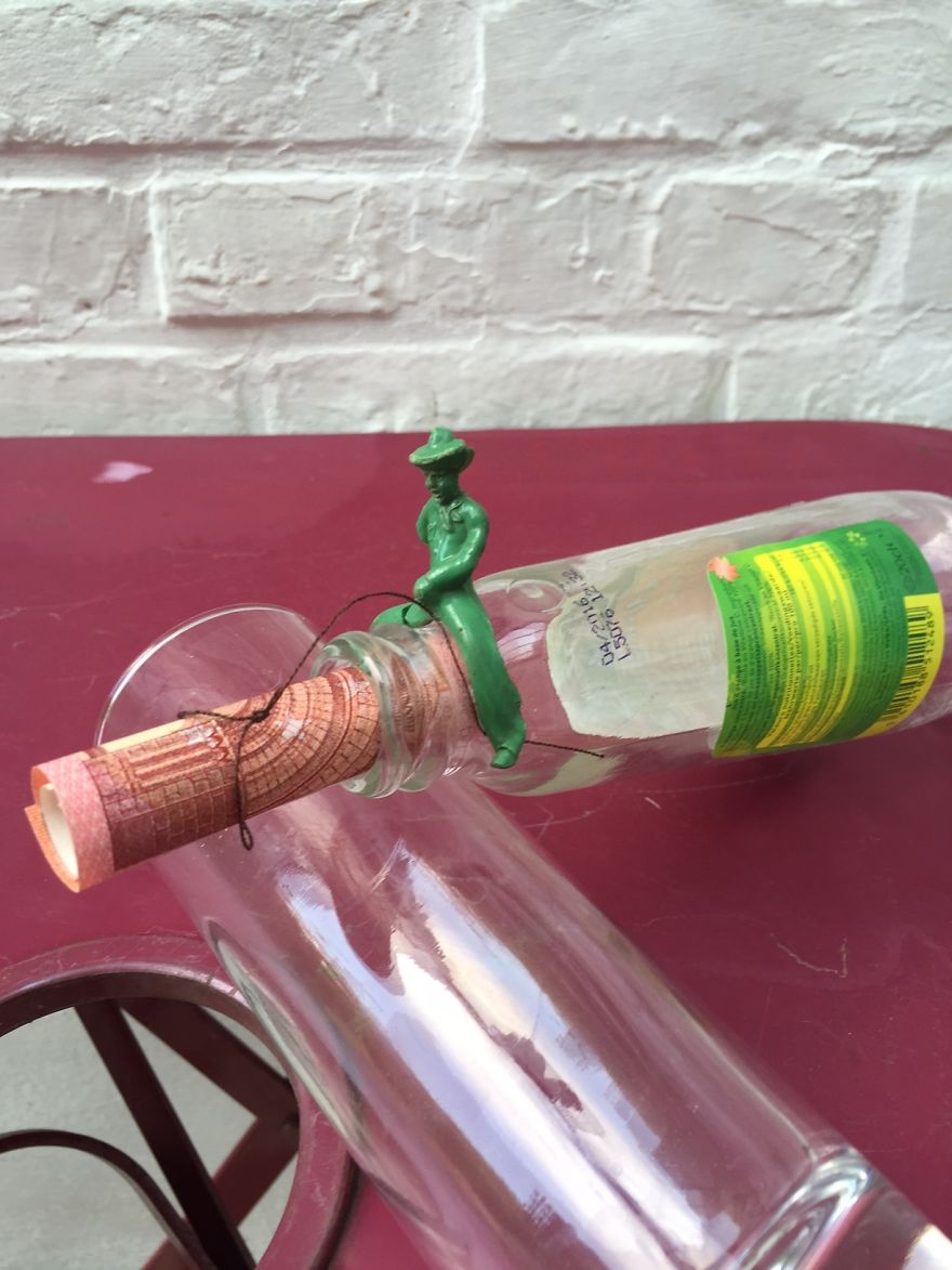 I Turn Empty Juice Bottles And Tips For The Waitresses Into Art I Turn Empty Juice Bottles And Tips For The Waitresses Into Art