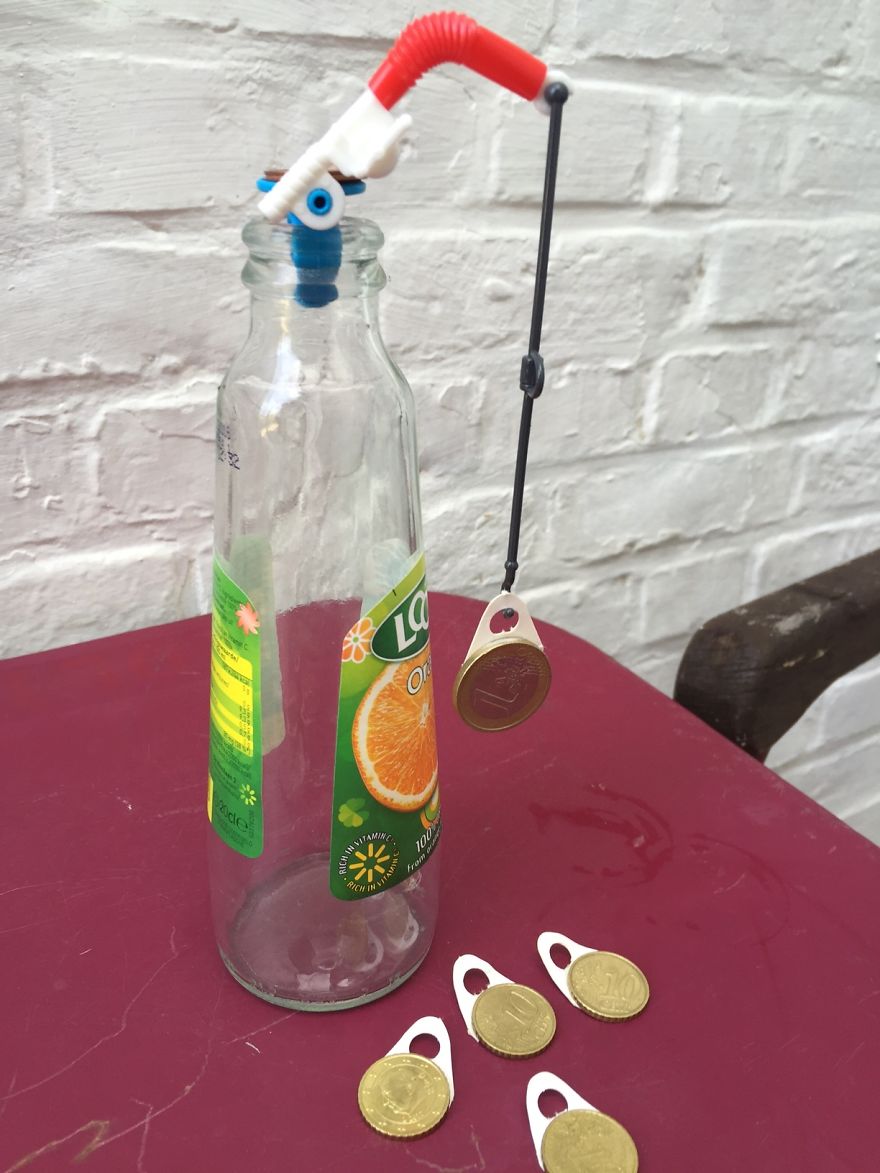 I Turn Empty Juice Bottles And Tips For The Waitresses Into Art I Turn Empty Juice Bottles And Tips For The Waitresses Into Art