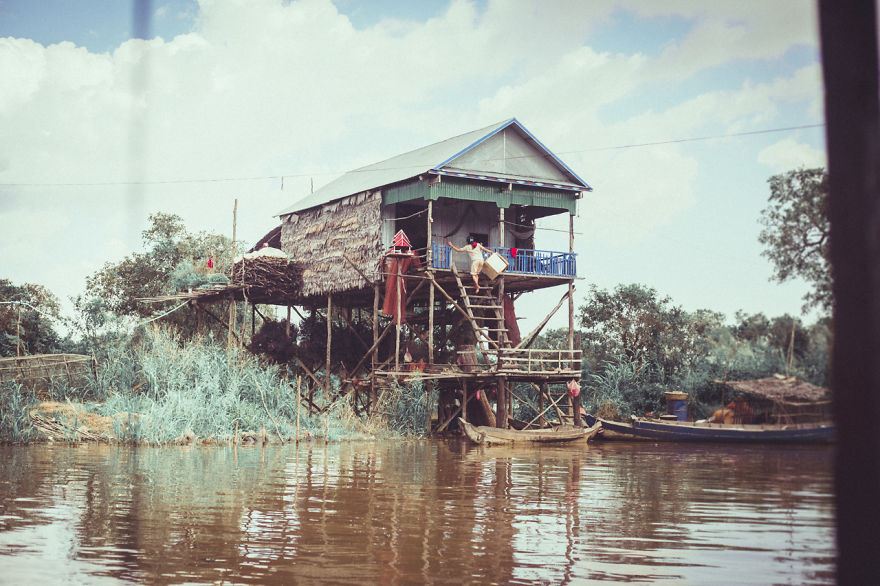 Traditional Floating Village Of Cambodia In 10 Pictures