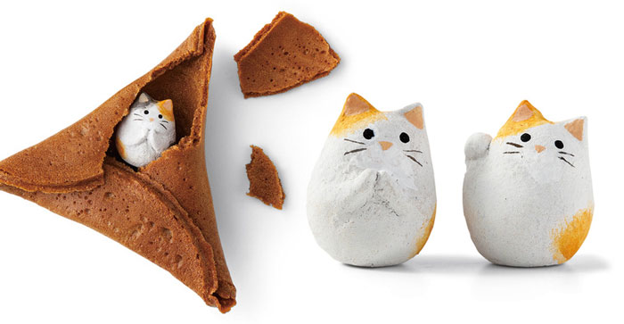 Japan Created A Purrfect Alternative To Fortune Cookies – Fortune Cat Rice Crackers