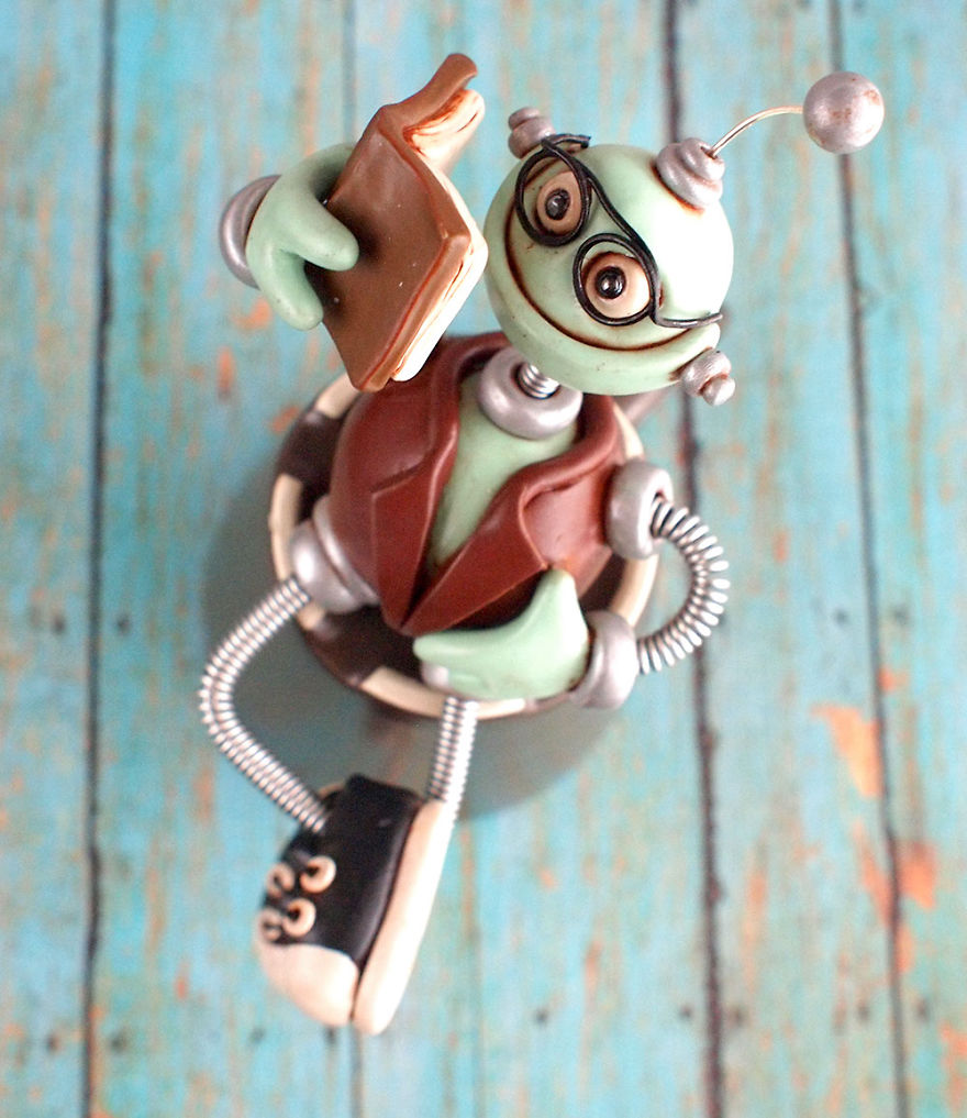 I Make Robots Out Of Clay, Wire And Paint