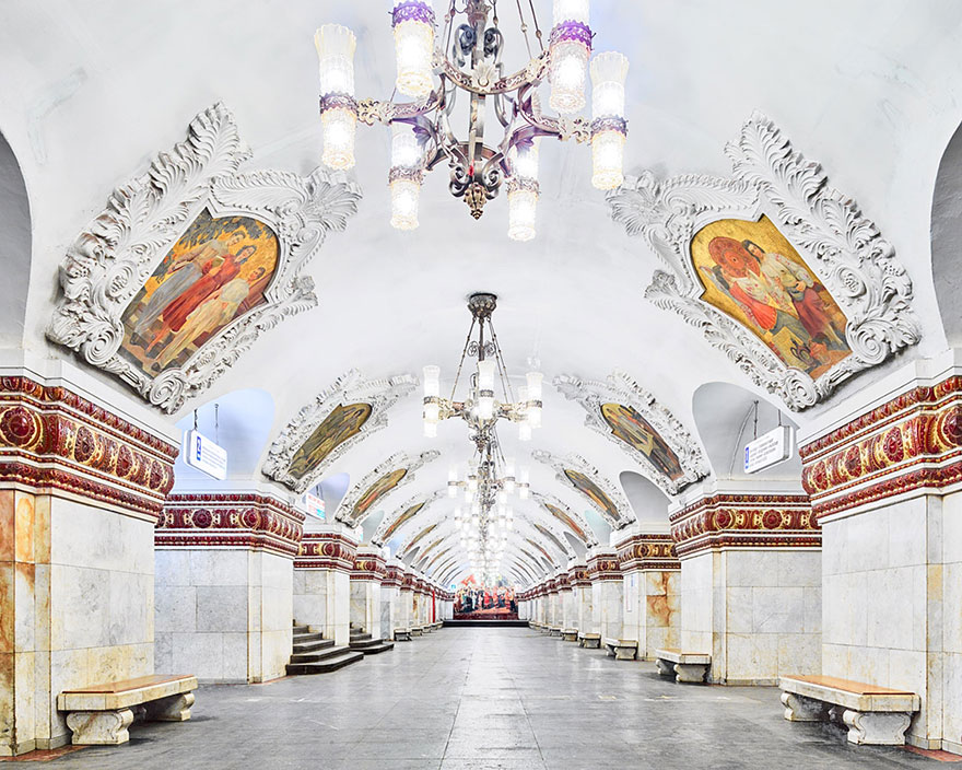 모스크바 지하철 역 건축 러시아 밝은 미래 데이비드 burdeny-10