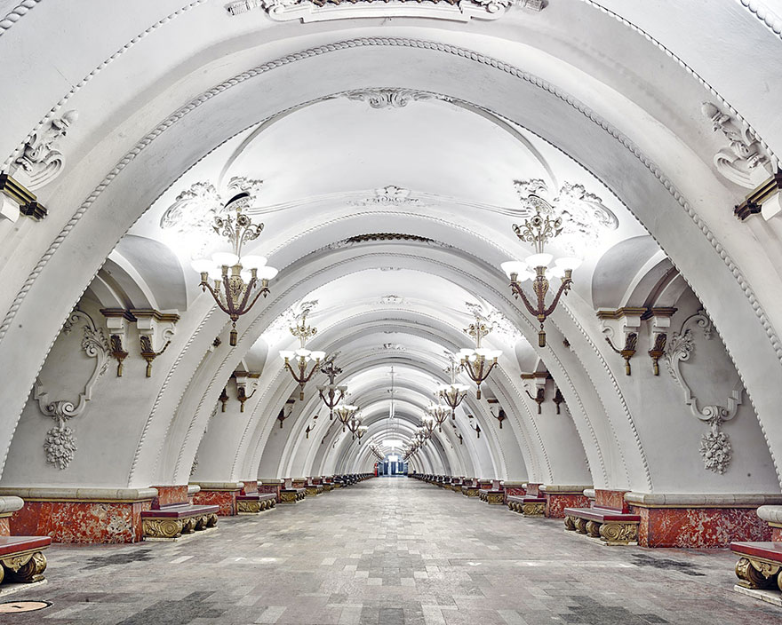 모스크바 지하철 역 건축 러시아 밝은 미래 데이비드 부담 2