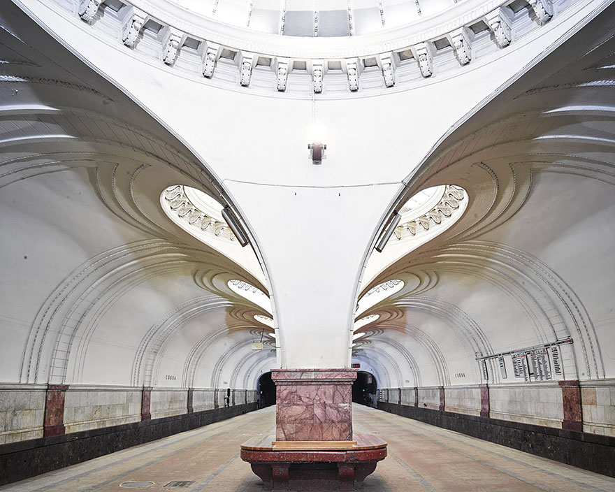 모스크바 지하철 역 건축 러시아 밝은 미래 데이비드 부르 3