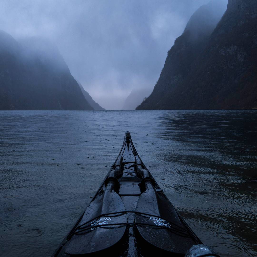 travel-kayak-photography-fjords-tomasz-furmanek-norway-12