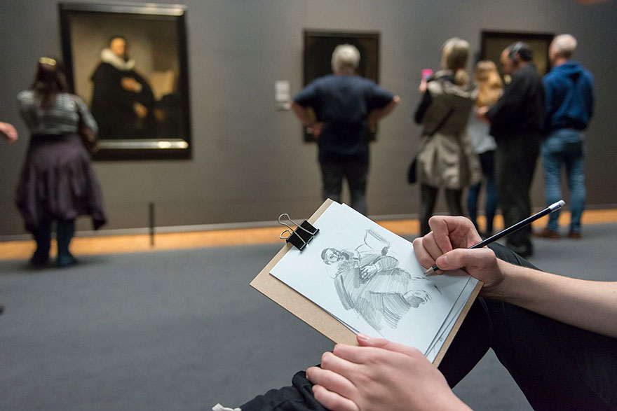 Museum 'Bans' Cameras, Asks People To Sketch Artwork To Truly Appreciate It