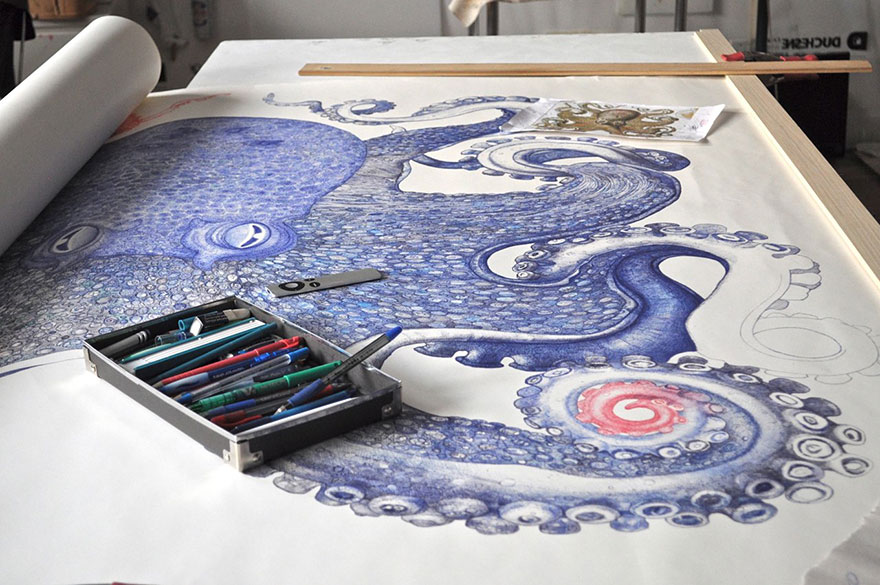 Artist Spends 1 Year Using Only Discarded Ballpoint Pens To Draw Giant Octopus
