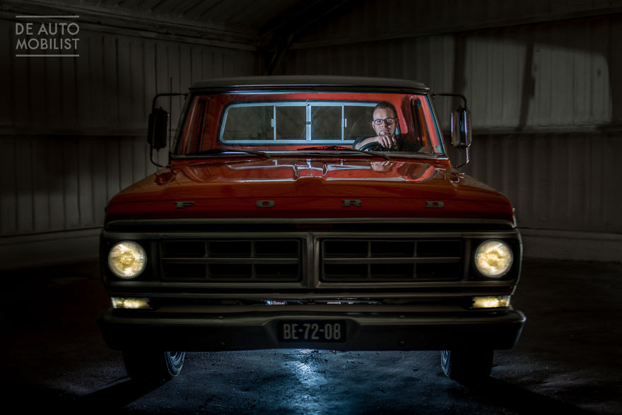 De Automobilist: A Photoproject About People And Their Cars