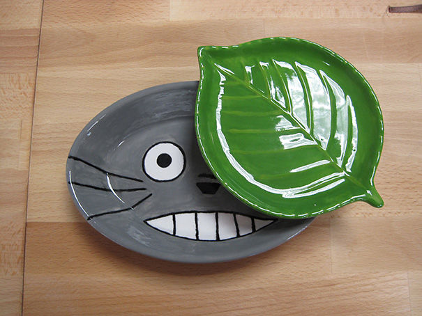 Totoro And Leaf Plate Set