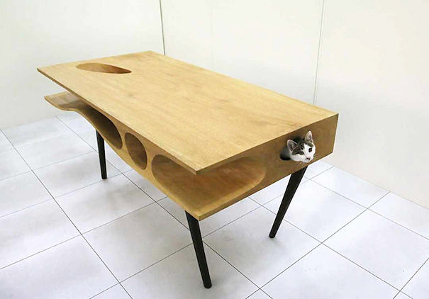 Cat Table