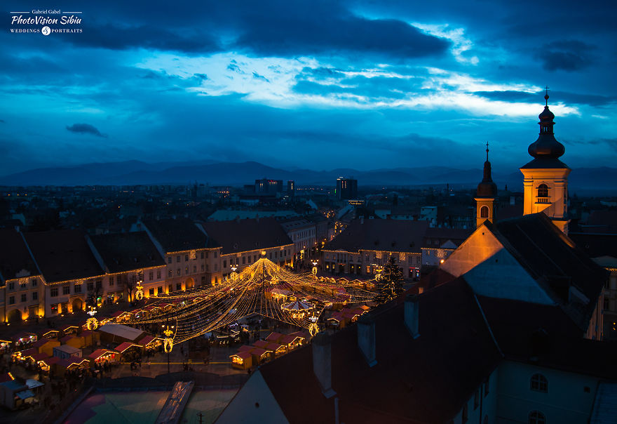 I Captured The Atmosphere Of The Christmas Market In Sibiu, Romania
