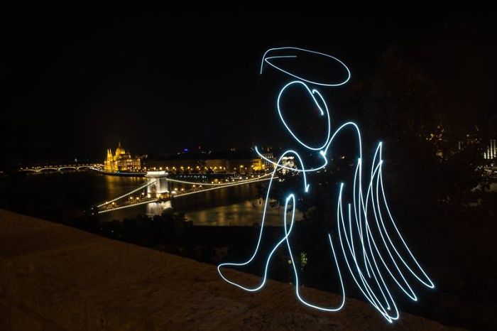 I Tell Visual Stories Through Photos By Painting With Light