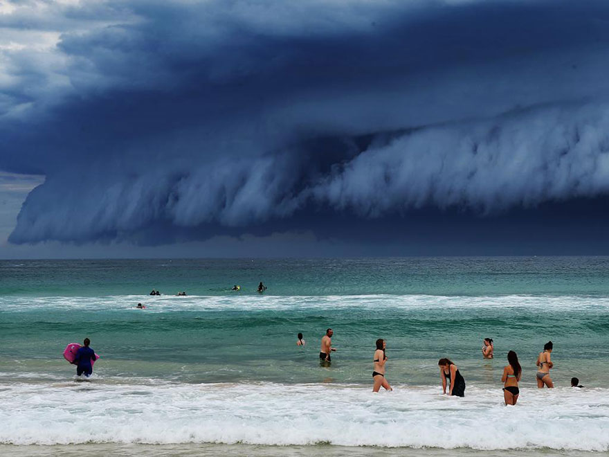 massive-cloud-tsunami-sydney-australia-16