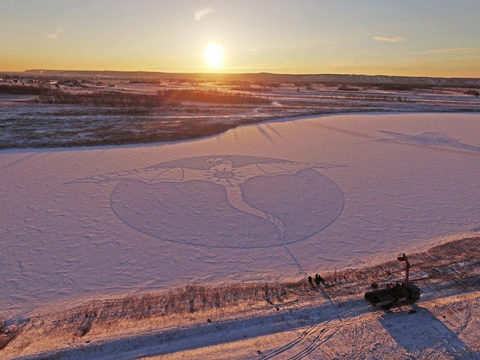 snow-dragon-land-art-siberia-simon-beck-drakony-8