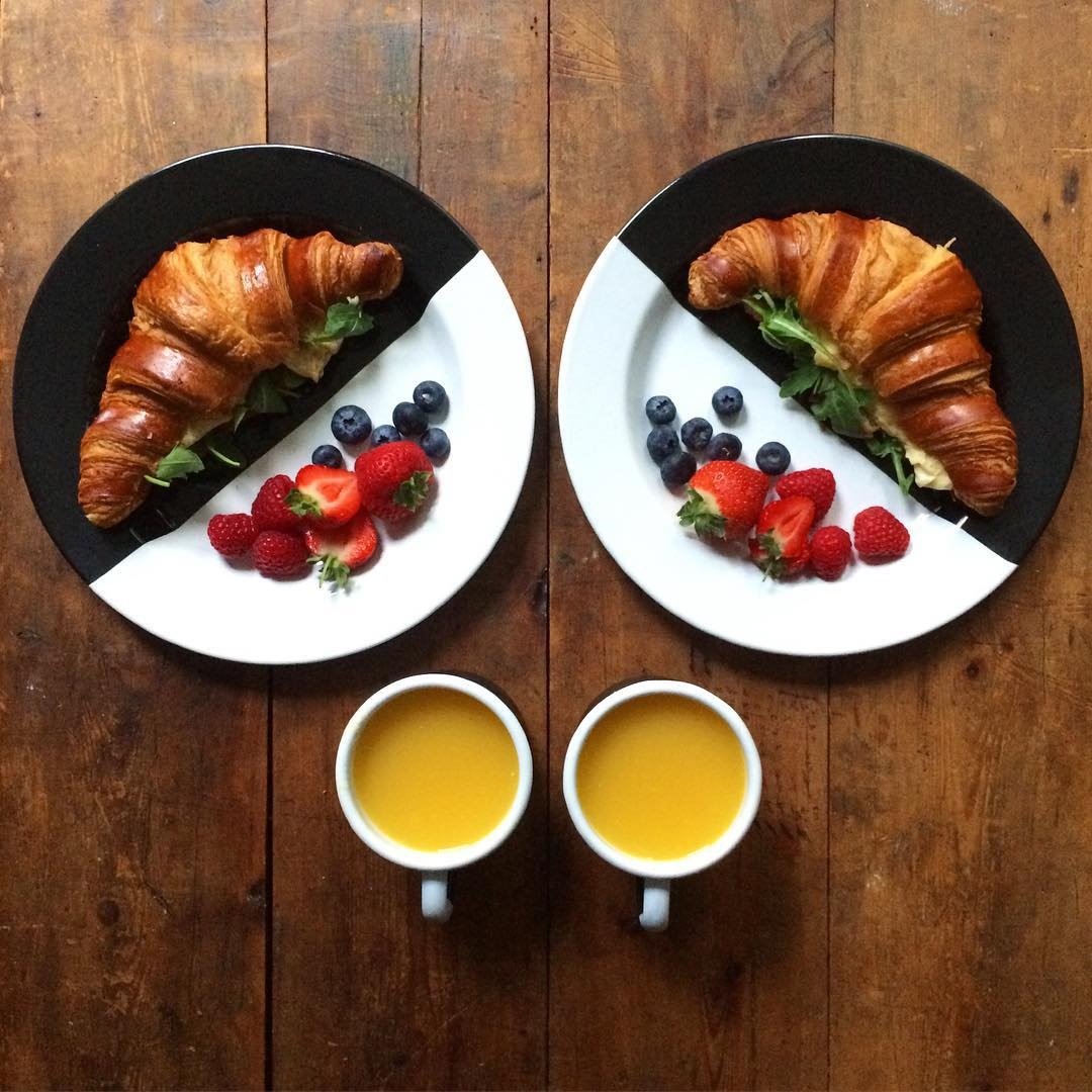 Loving Man Makes Symmetrical Breakfasts For His Boyfriend Every Morning