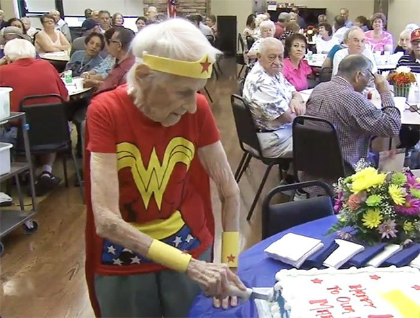 103-Year-Old Celebrates Birthday By Dressing Up As Wonder Woman And Volunteering At Senior Center