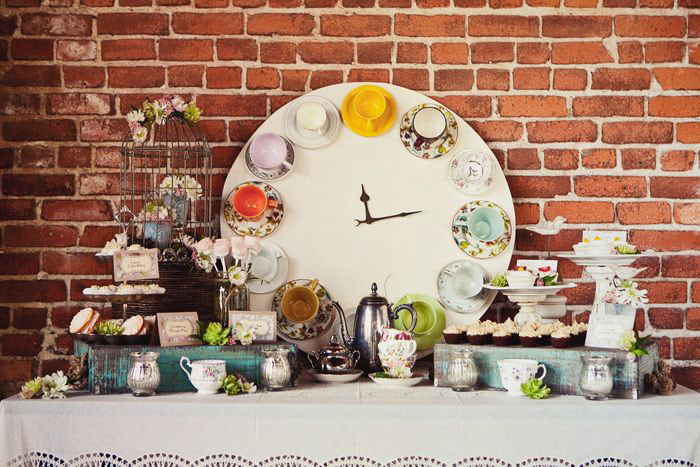 Vintage Tea Cup Clock