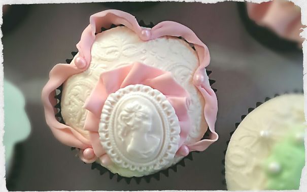 Jane Austen Cupcakes