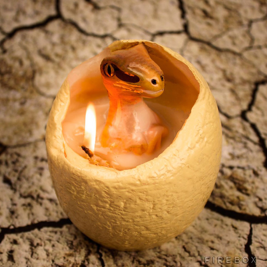 Dinosaur Egg Candle That "Hatches" A Baby Raptor When It Melts