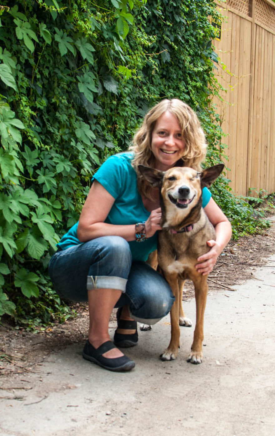 I Photographed Over 200 Families With Rescued Dogs To Inspire Others To Adopt