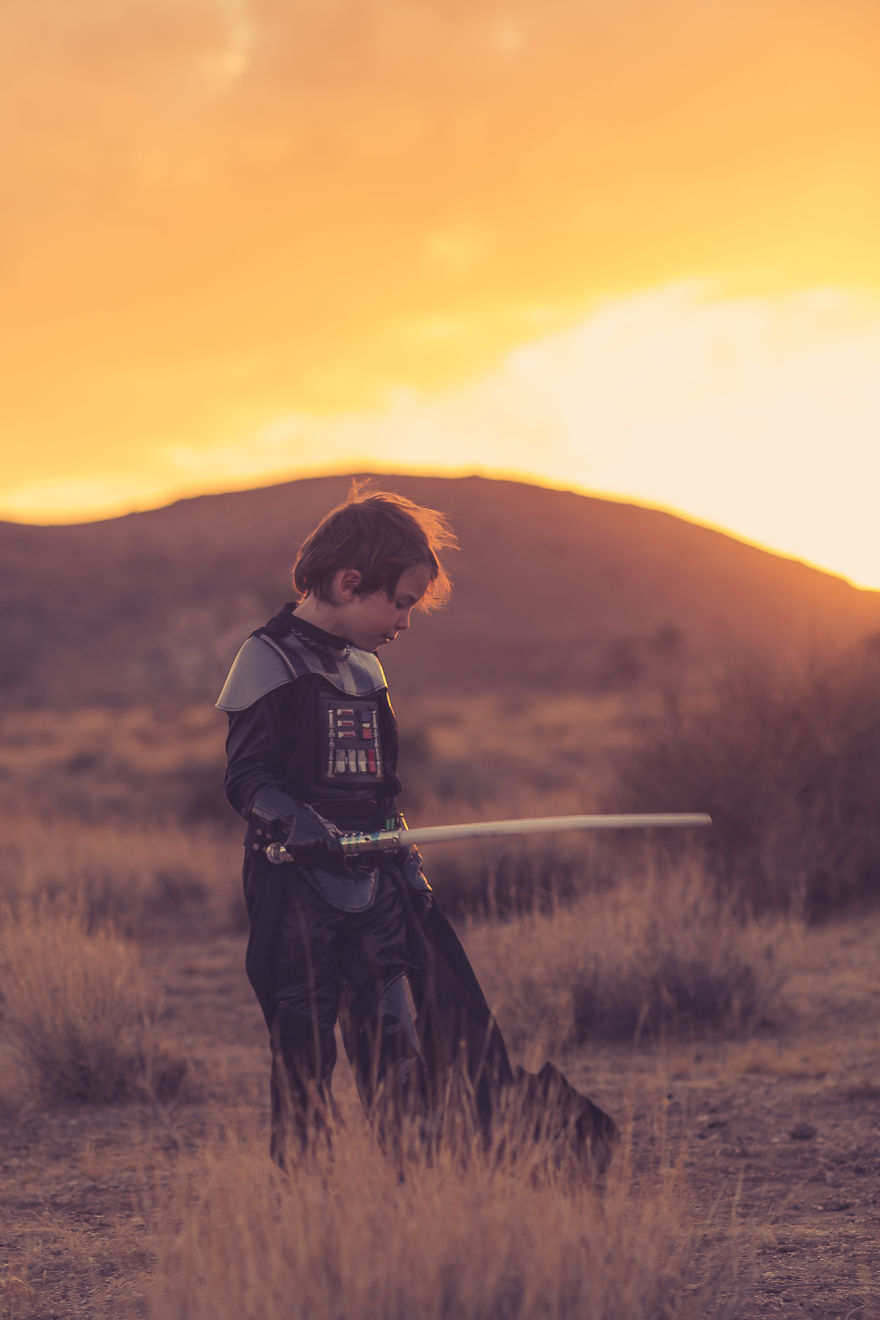 I Recreated Star Wars' Tatooine In The Desert With My Children