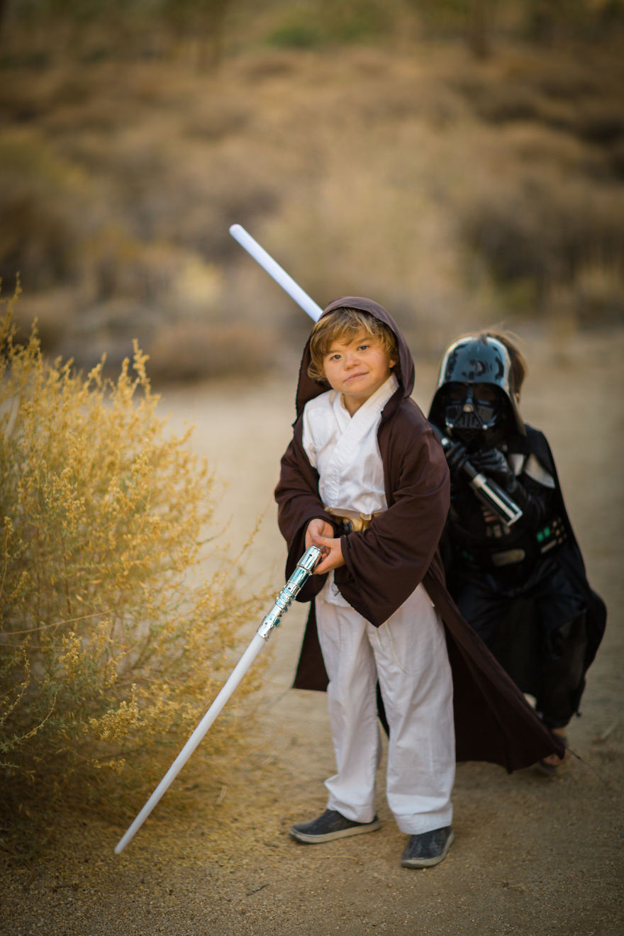 I Recreated Star Wars' Tatooine In The Desert With My Children