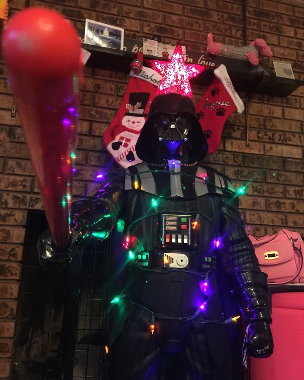 Welcome To The Dark Side Of Christmas! #starwars